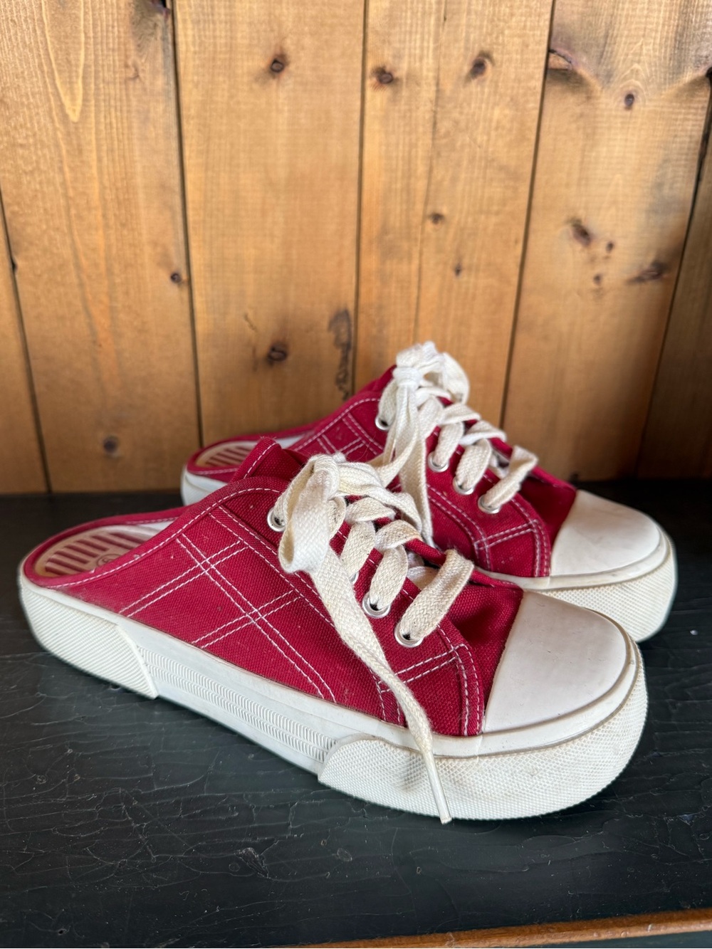 City Sneaks Retro Slip-on Platform Sneaker Red 6
